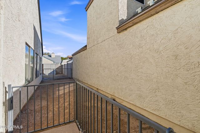 2206 W BEAUBIEN Drive, Phoenix, AZ 85027
