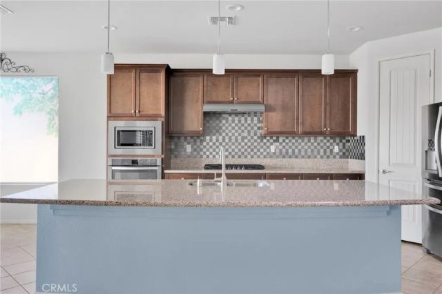 18968 Raven, Apple Valley, CA 92308