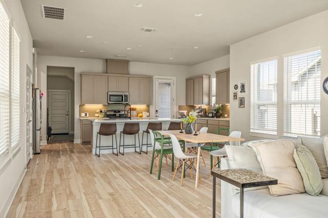 7413 Boyd Haven DR, Austin, TX 78744