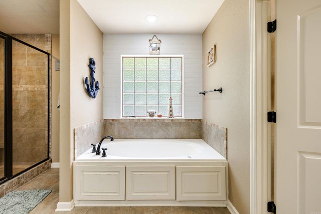 402 Demuth, Benton, AR 72019