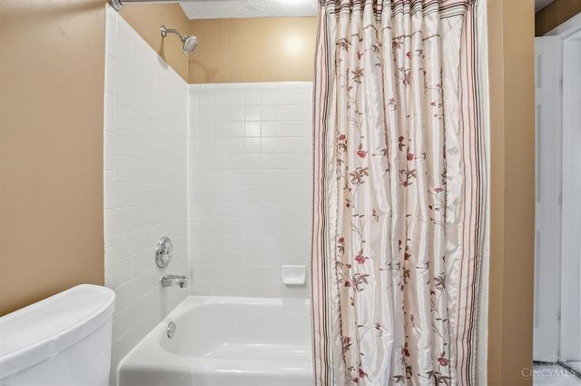 6460 Pinehurst Lane, Mason, OH 45040
