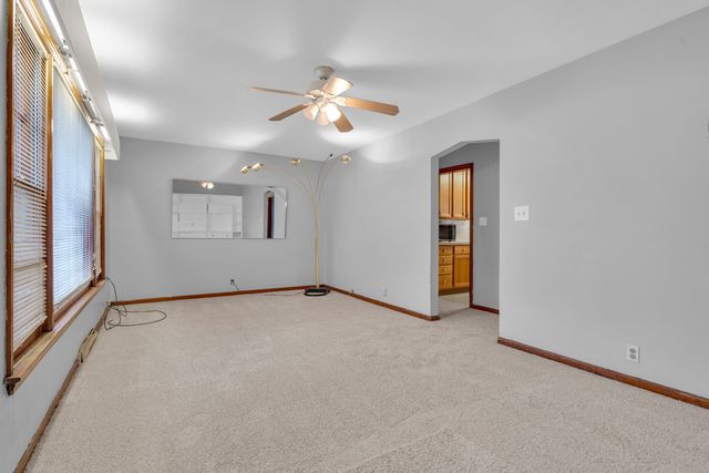 1760 E 158th Street, South Holland, IL 60473