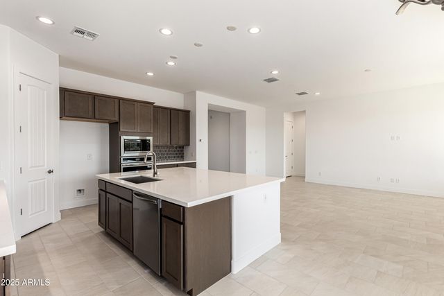 16837 W ARDMORE Road, Goodyear, AZ 85338