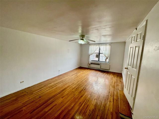 138-15 Franklin Ave 319, Flushing, NY 11355