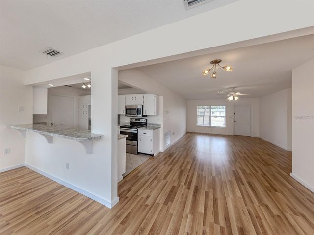 1215 MANGO AVENUE, Venice, FL 34285