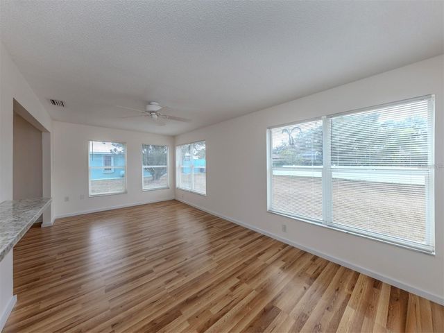 1215 MANGO AVENUE, Venice, FL 34285