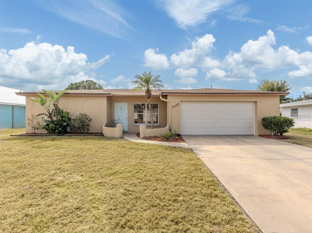 1215 MANGO AVENUE, Venice, FL 34285