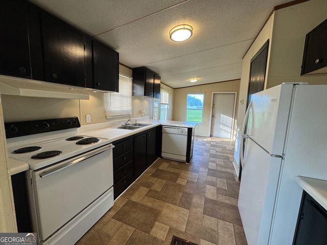 2246 Sheffield Lane, Rentz, GA 31075