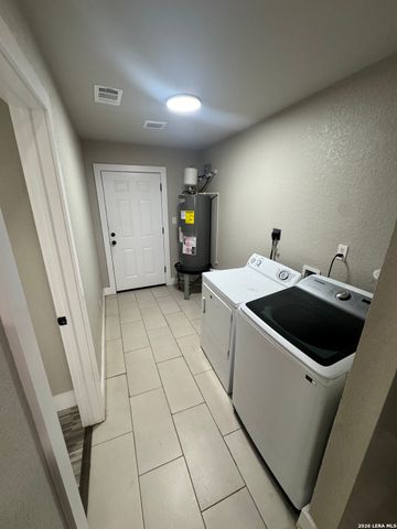 854 Canton, San Antonio, TX 78202