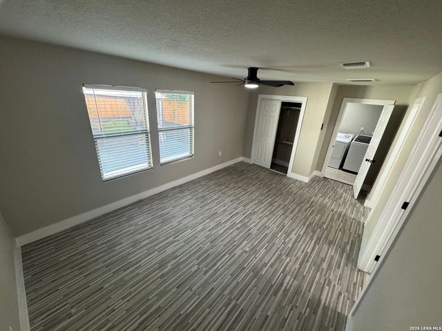 854 Canton, San Antonio, TX 78202