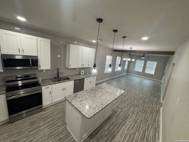 854 Canton, San Antonio, TX 78202
