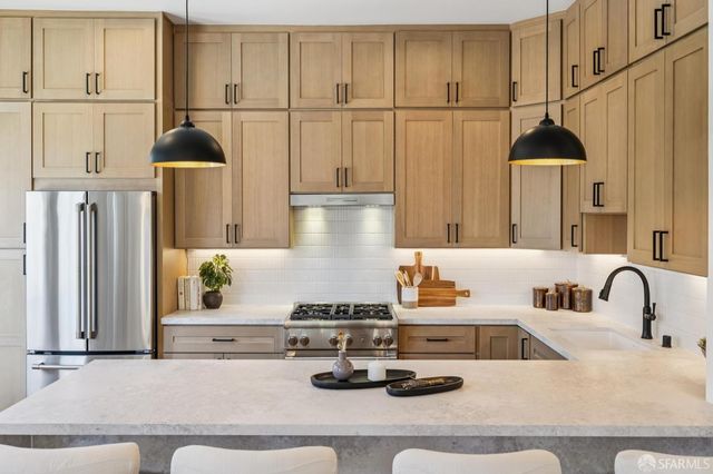 210 4th Avenue, San Francisco, CA 94118