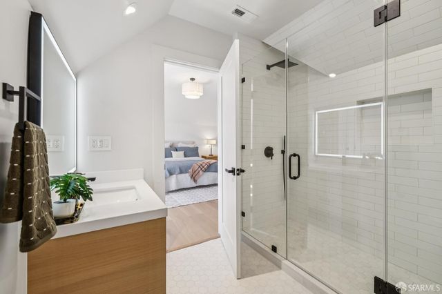 210 4th Avenue, San Francisco, CA 94118