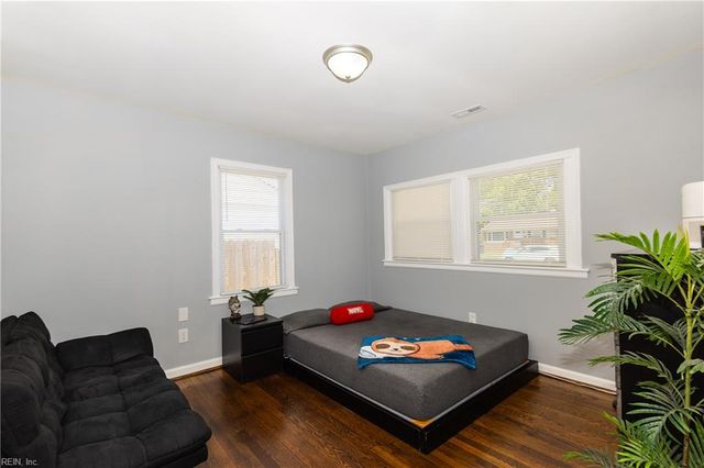 115 Lynnhaven DR, Hampton, VA 23666