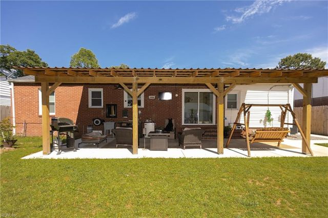 115 Lynnhaven DR, Hampton, VA 23666