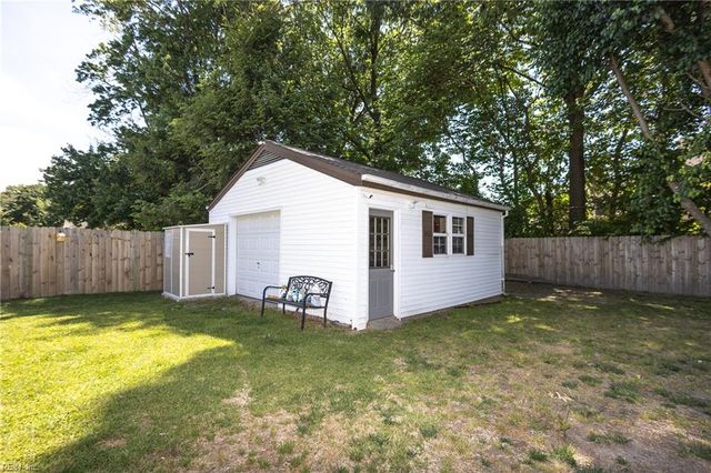 115 Lynnhaven DR, Hampton, VA 23666