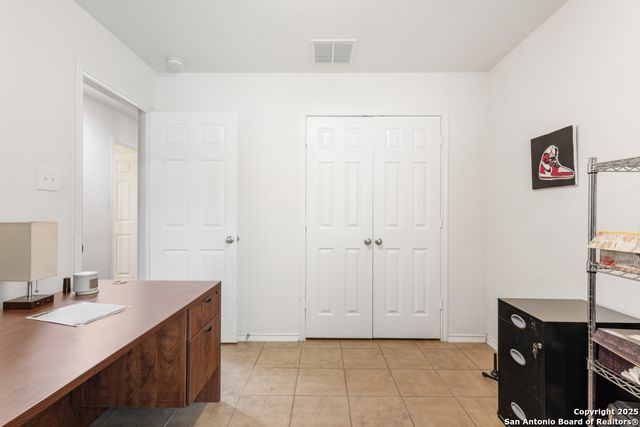 9934 HAWK VILLAGE, Converse, TX 78109