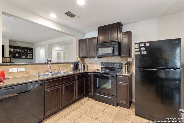 9934 HAWK VILLAGE, Converse, TX 78109