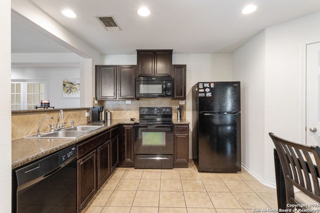 9934 HAWK VILLAGE, Converse, TX 78109