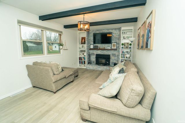 618 Ingle Drive, Ossian, IN 46777