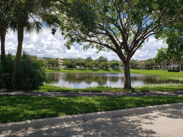 1445 E Bexley Park Drive, Delray Beach, FL 33445