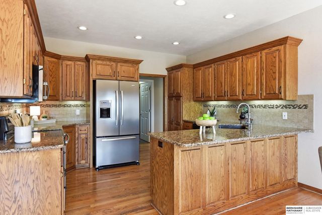 9913 S 176th Street, Omaha, NE 68136
