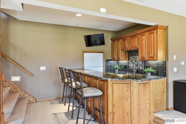 9913 S 176th Street, Omaha, NE 68136