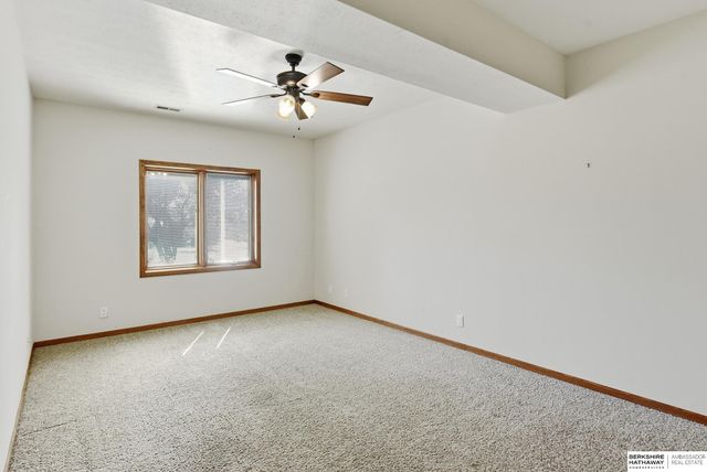 9913 S 176th Street, Omaha, NE 68136