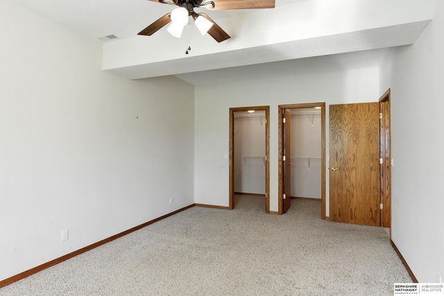 9913 S 176th Street, Omaha, NE 68136