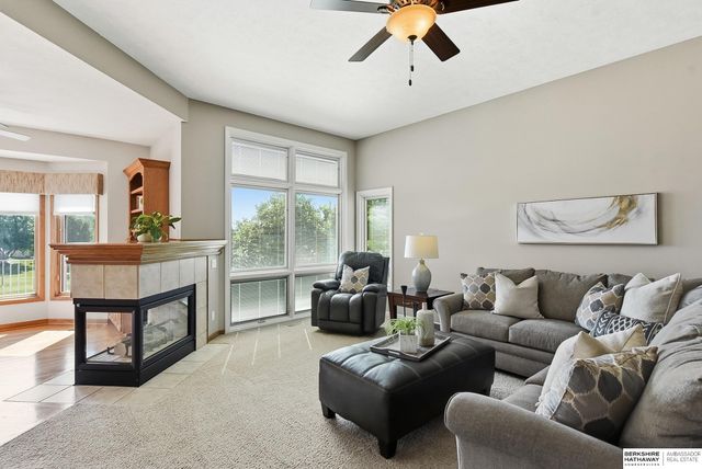 9913 S 176th Street, Omaha, NE 68136