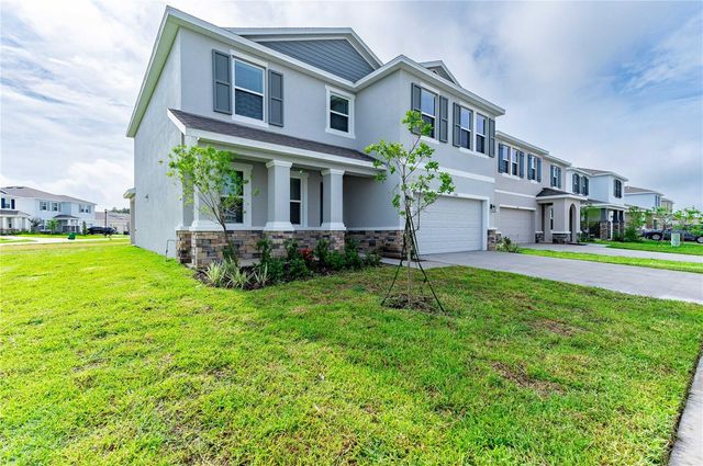 2560 WARREN ACRES BOULEVARD, Wesley Chapel, FL 33543