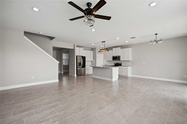 2560 WARREN ACRES BOULEVARD, Wesley Chapel, FL 33543