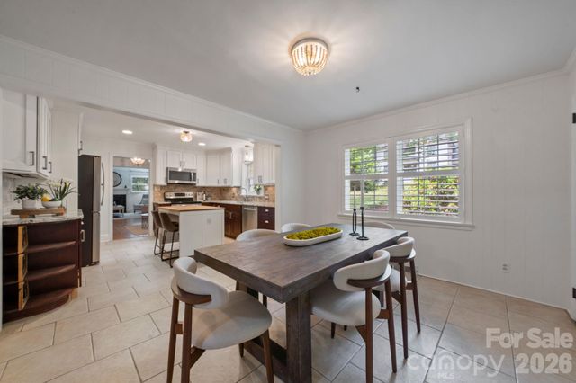 4218 Windemere Lane, Charlotte, NC 28211
