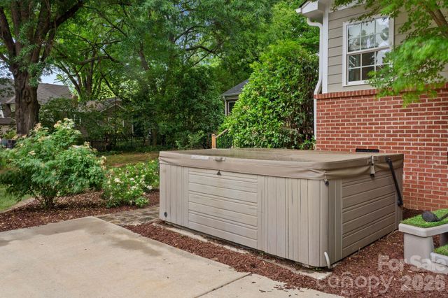4218 Windemere Lane, Charlotte, NC 28211