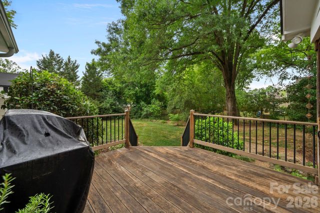 4218 Windemere Lane, Charlotte, NC 28211
