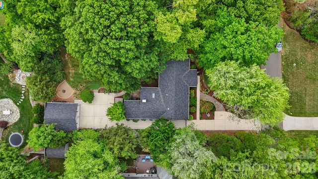 4218 Windemere Lane, Charlotte, NC 28211