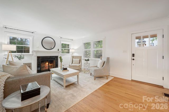 4218 Windemere Lane, Charlotte, NC 28211