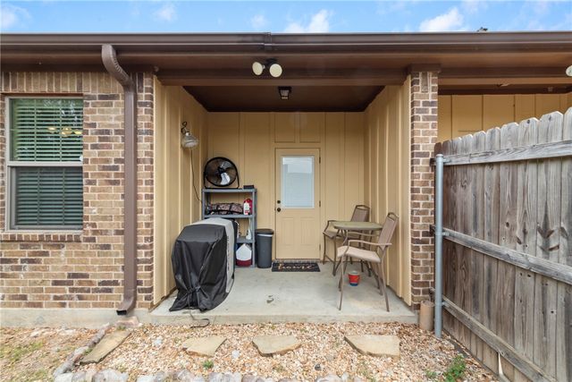 3334 Travis Cole Avenue, College Station, TX 77845