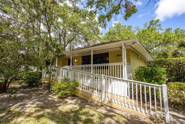2690 CORAL LANDINGS BOULEVARD 112, Palm Harbor, FL 34684