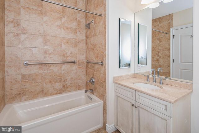 131 VICTORIA MEWS, Princeton, NJ 08542
