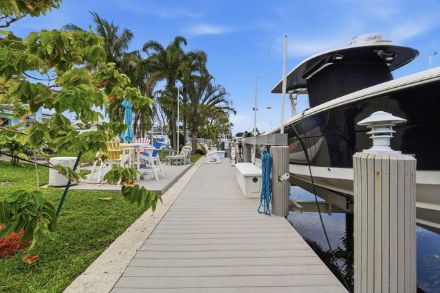 380 SE 5th Avenue, Pompano Beach, FL 33060