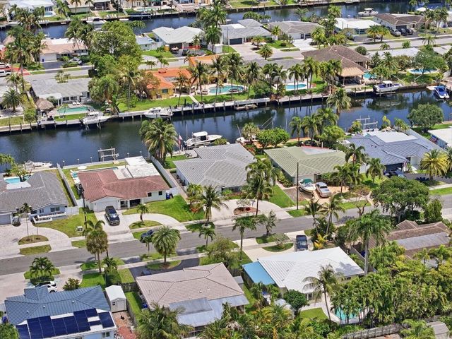 380 SE 5th Avenue, Pompano Beach, FL 33060