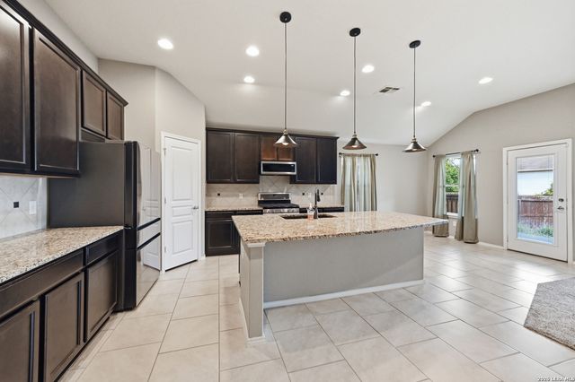 12714 Texas Gold, San Antonio, TX 78253