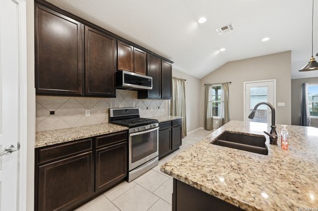 12714 Texas Gold, San Antonio, TX 78253