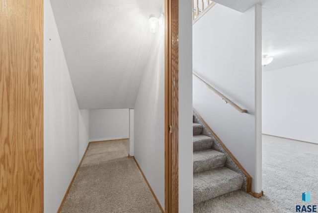 3400 S Alpine Ave Avenue, Sioux Falls, SD 57110