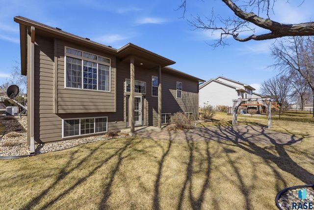 3400 S Alpine Ave Avenue, Sioux Falls, SD 57110