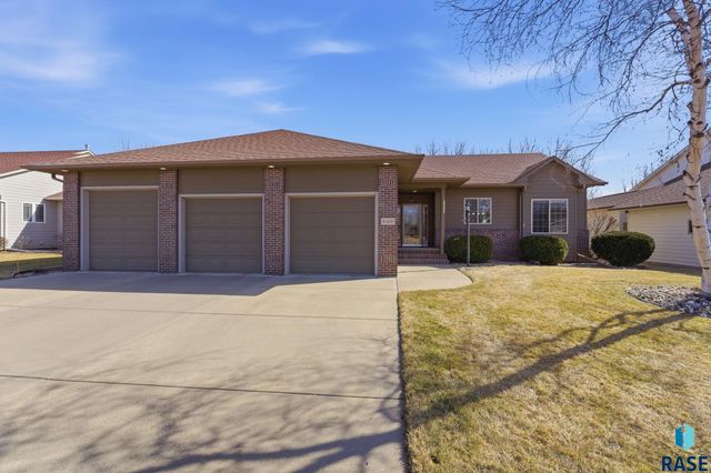 3400 S Alpine Ave Avenue, Sioux Falls, SD 57110