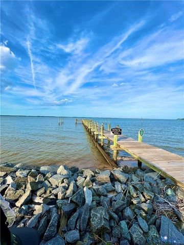 135 Trudie Dr, Center Cross, VA 22437