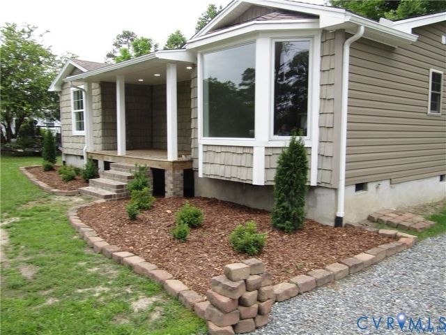 135 Trudie Dr, Center Cross, VA 22437