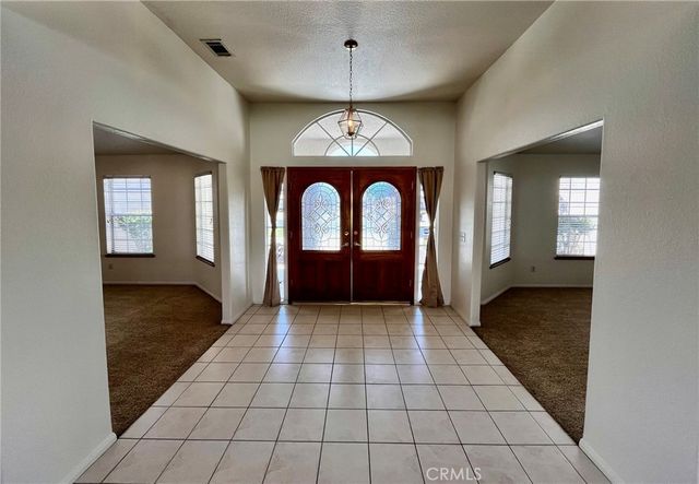 20230 Quail Run Road, Apple Valley, CA 92308